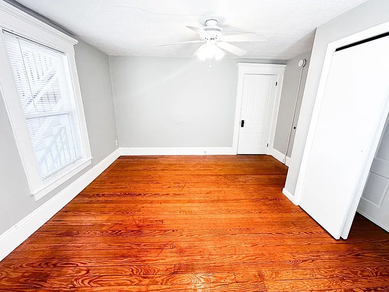 320 Lowell St #2 — Photo 12