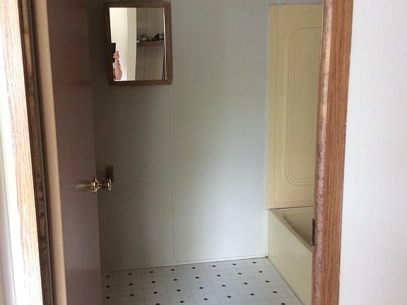 3rd image of 46 Terrace Dr #46