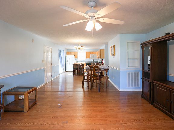 4th image of 734 Vicksburg Estate Rd