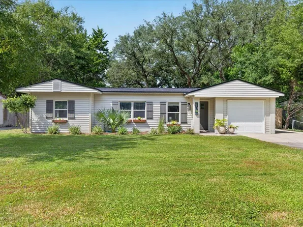 311 Gardner Dr NE, Fort Walton Beach, FL 32548