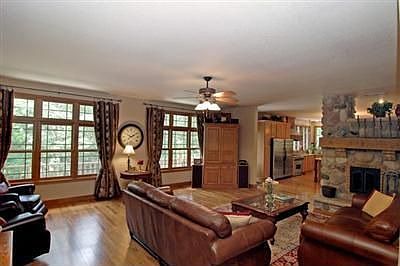 5th image of 9419 Dunewood Dr