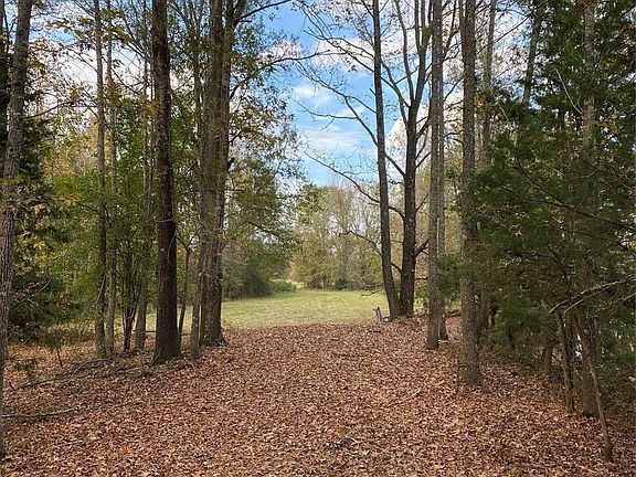 3rd image of Private Road 8903