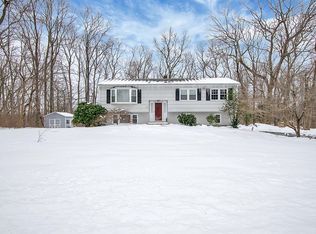 11 Heather Hill Rd, Shelton, CT 06484