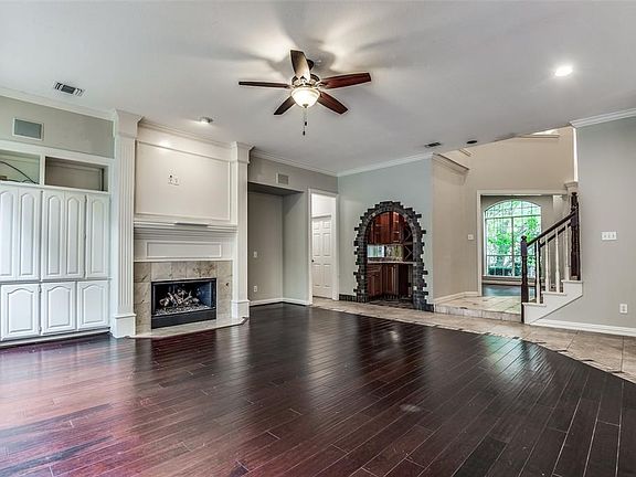 2nd image of 2602 Woodland Ct