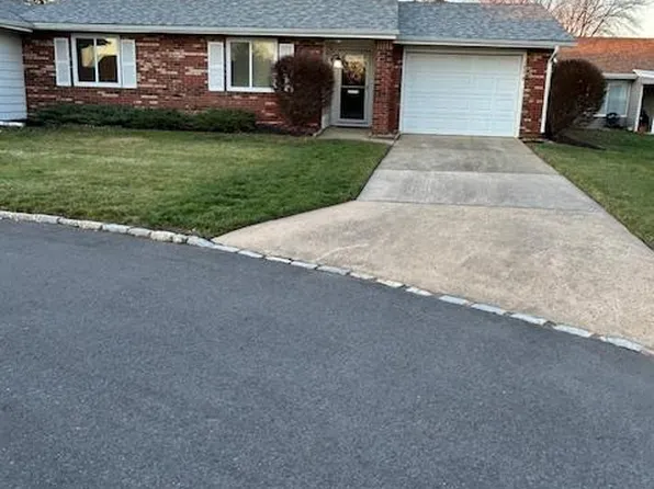 180B Mimosa Plz, Monroe Township, NJ 08831