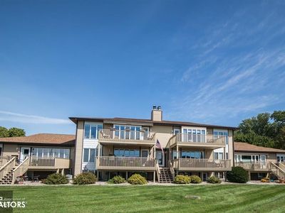 3714 N Shore Dr #201A, Clear Lake, IA, 50428