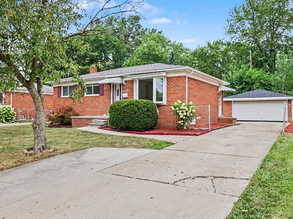 30026 Bock St, Garden City, MI 48135