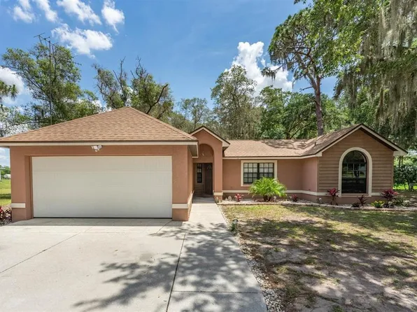 31834 Glenhollow Rd, Zephyrhills, FL 33543