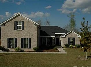 140 Creekside Cir, Ellabell, GA 31308