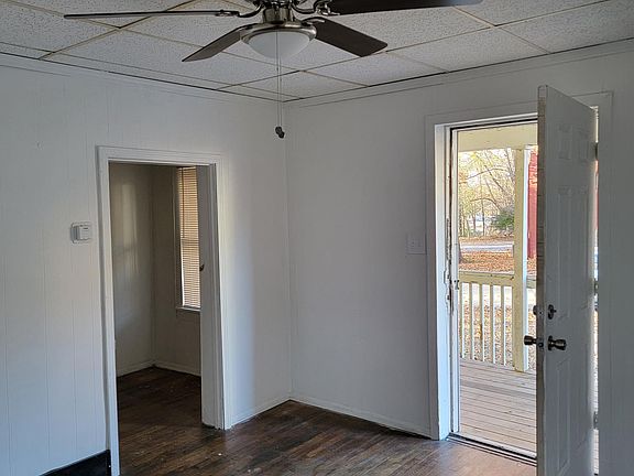 5th image of 600 W 7th St