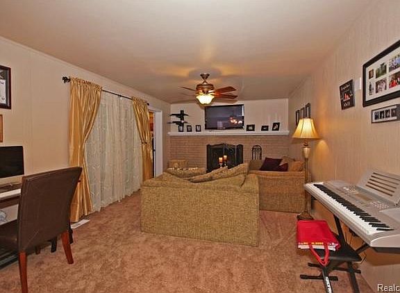 3rd image of 18711 Bainbridge Ave