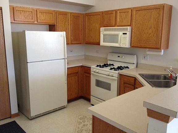 3rd image of 21583 Victory Lake Way