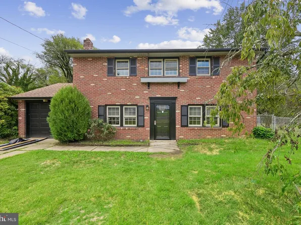 2310 S Cuthbert Dr, Lindenwold, NJ 08021