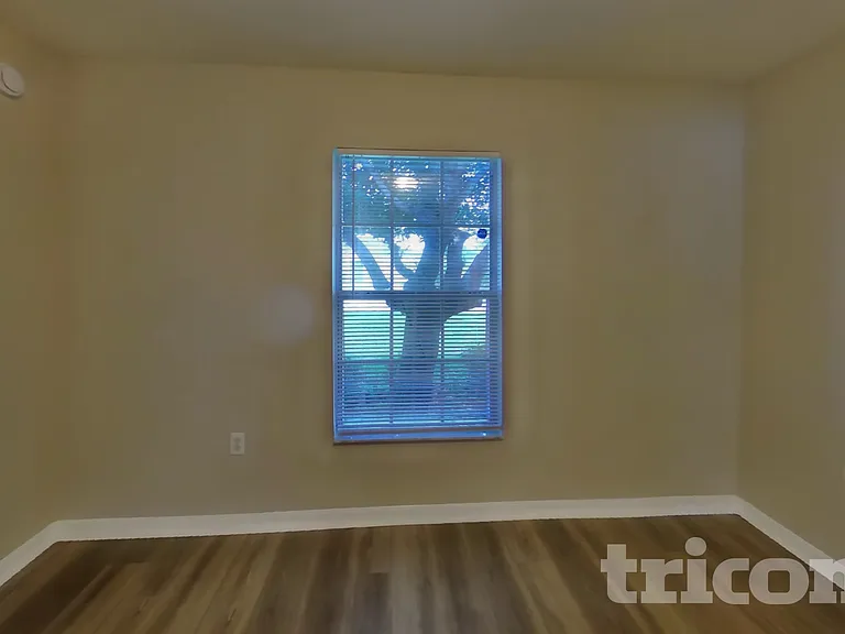 4739 Acorn Dr — Photo 10