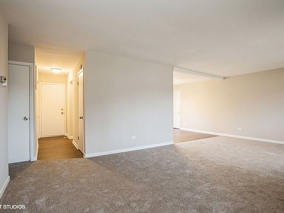 3rd image of 6801 Hickory St