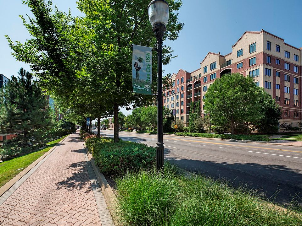 Downtown Mount Prospect - The City of Trees!