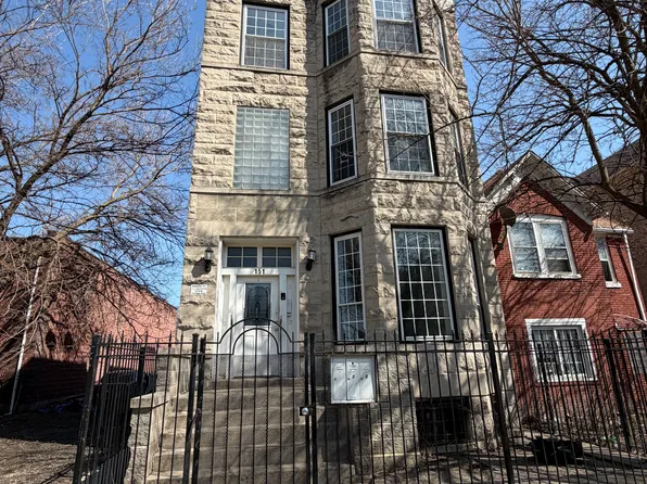 151 S Albany Ave #1, Chicago, IL 60612