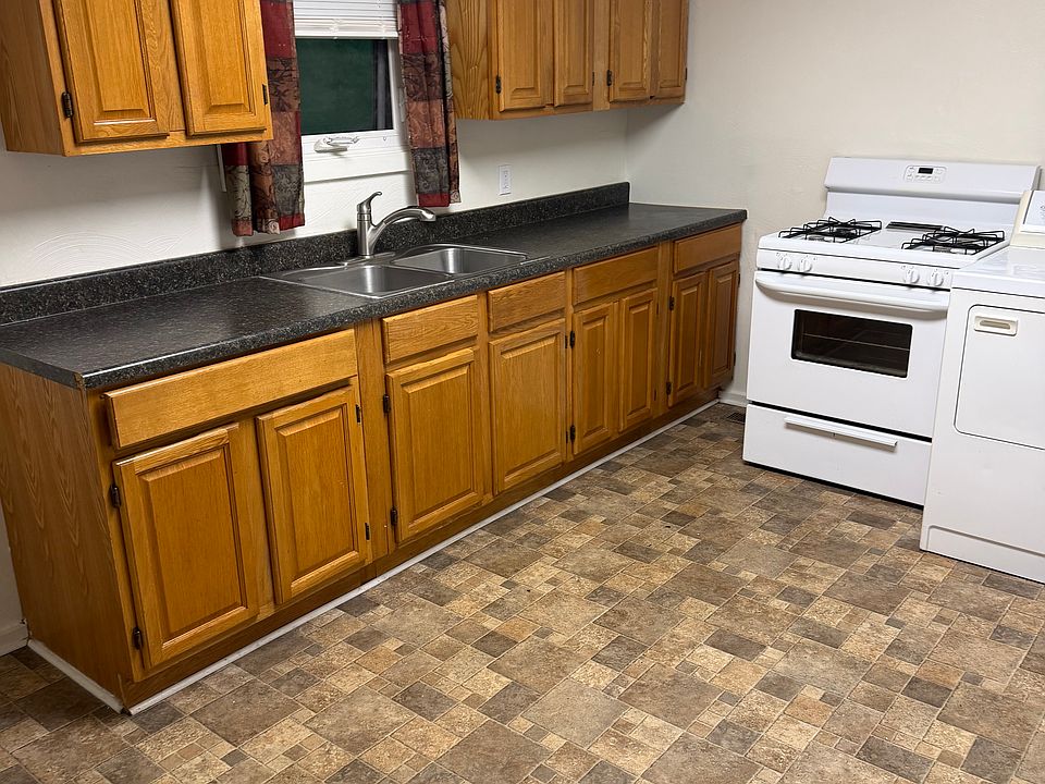 1st image of 123 Luther Ave