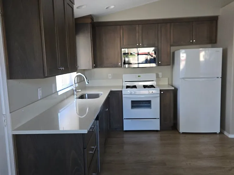 4631 Cherrybud Ct SE — Photo 6