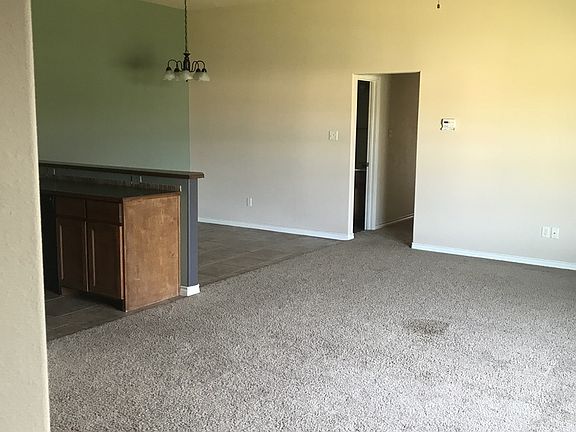 3rd image of 4018 Carrera Ln