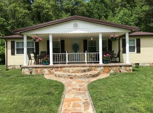 173 Cooper Hl, Williamson, WV 25661