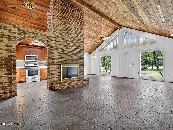 4th image of 1120 BAYFOREST Road