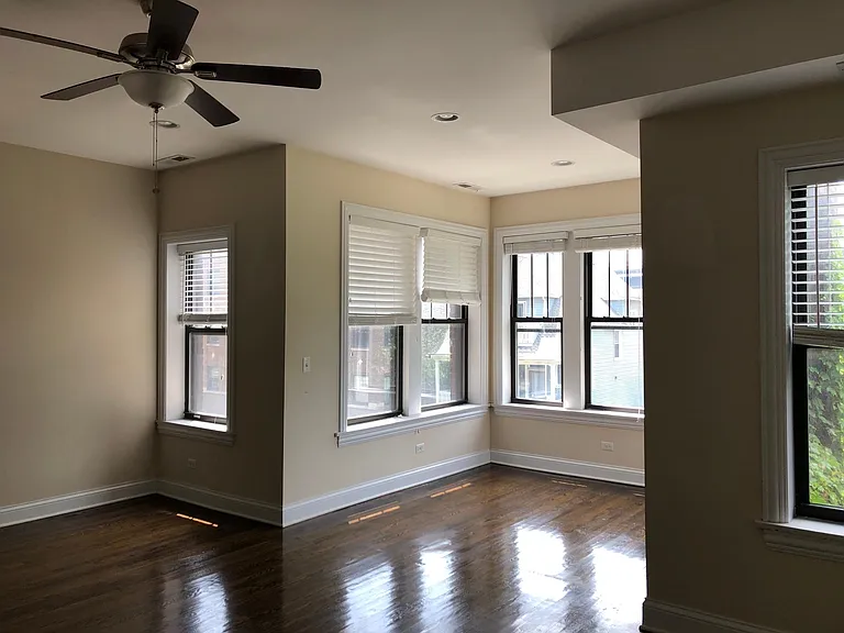 3711 N Wilton Ave #2 — Photo 12