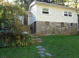 4 Apple Trl #6, Oak Ridge, NJ 07438