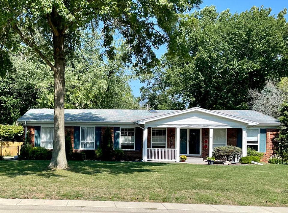 1st image of 55 Laconwood Dr