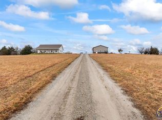 24705 S Gum Rd, Lyndon, KS 66451