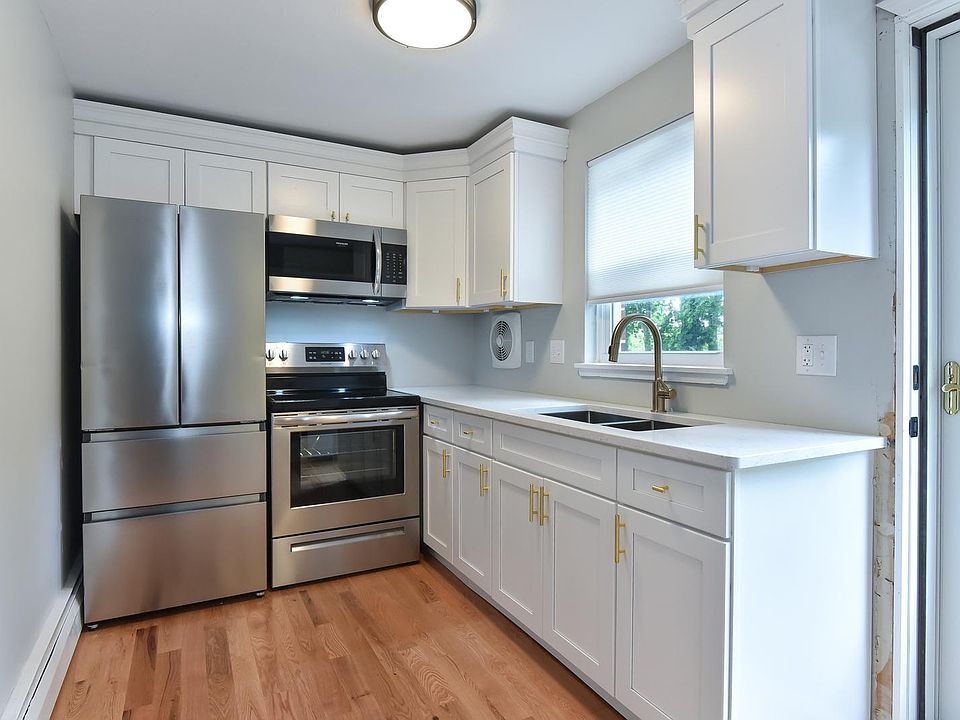 1st image of 70 Carroll Ave Unit 1013