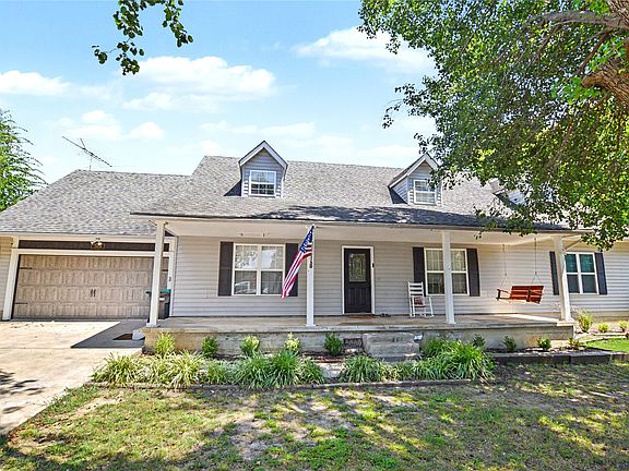 2nd image of 508 Covington Pl