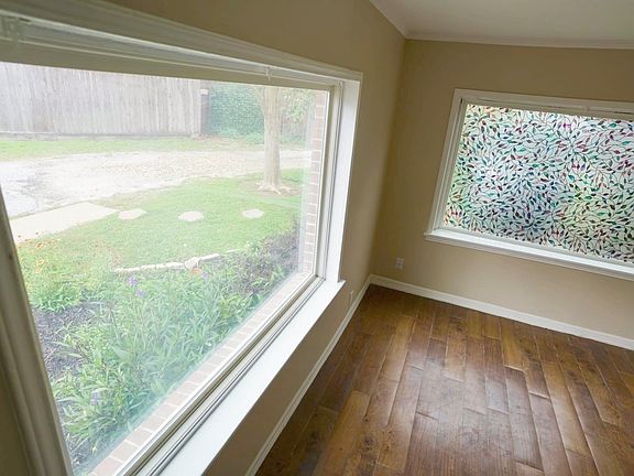 5th image of 3309 Lawrence St
