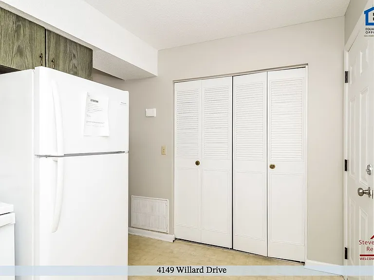 4149 Willard Dr — Photo 8