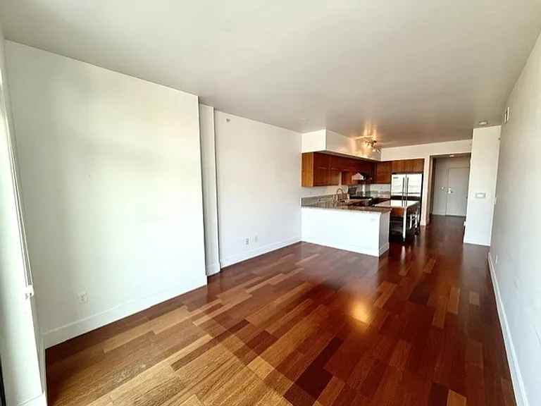 2911 2nd Ave #907 — Photo 4