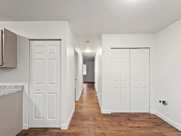 Metro Apartments At Bethalto — Photo 16