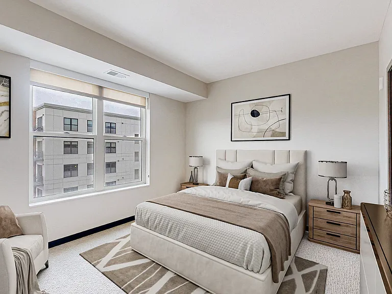 The Shoreham Apartments — Photo 41