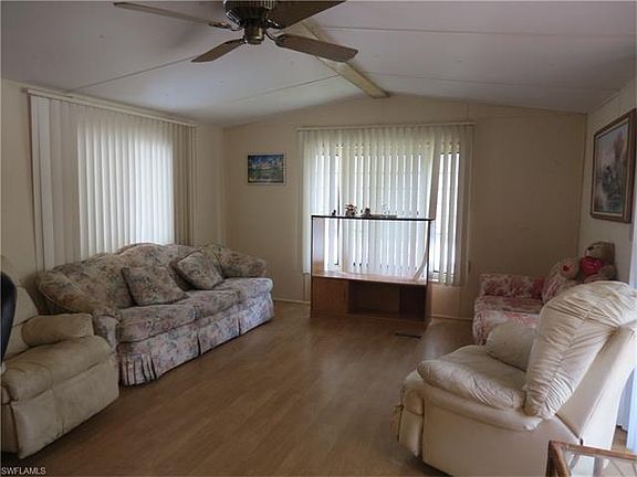 3rd image of 2273 Griffin Ln