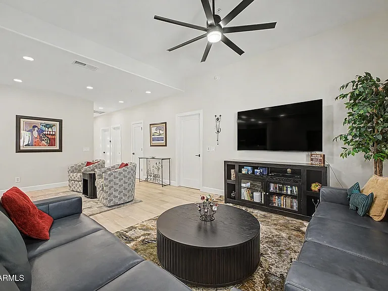 11416 E Altadena Ave — Photo 7