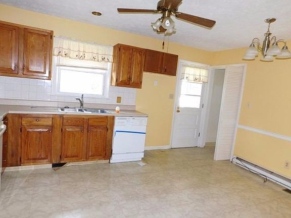 4th image of 280 Bryanwood St