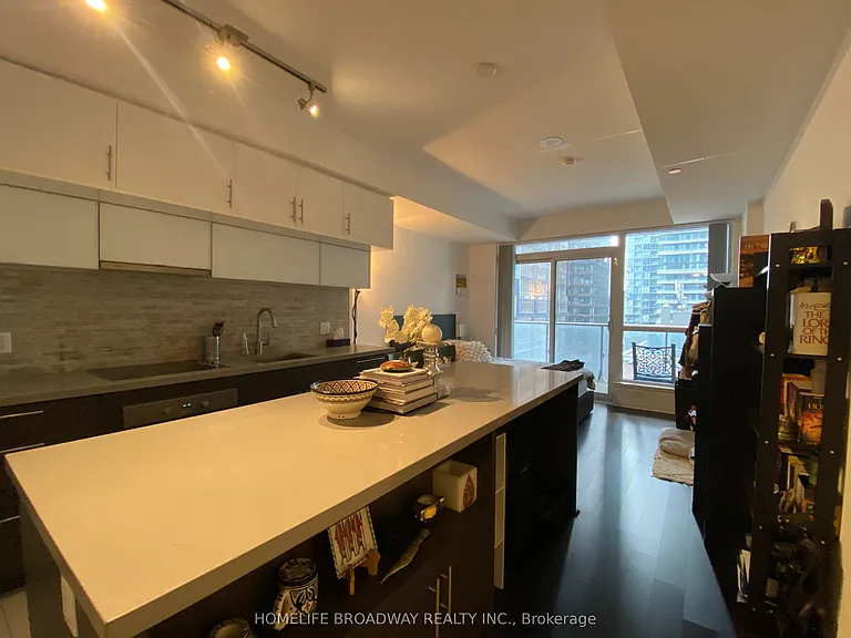 8 Mercer St #1309 — Photo 3
