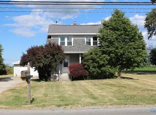 29658 Tracy Rd, Walbridge, OH 43465