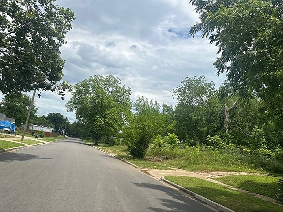 4th image of 1108 Woodland Ave SW