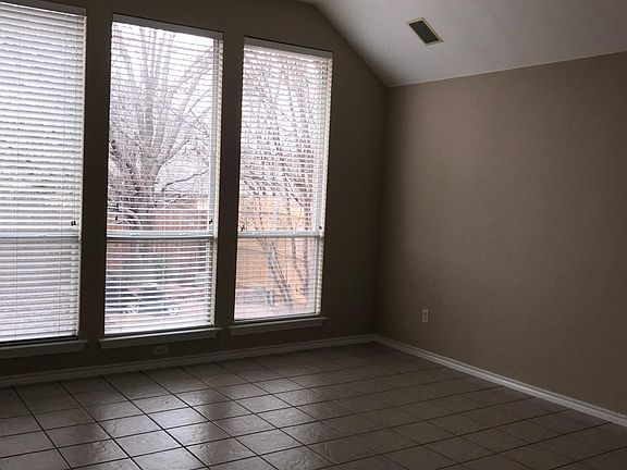 4th image of 4748 Eagle Trace Dr