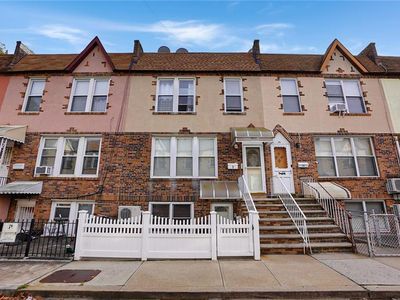 8 Corso Ct, Brooklyn, NY, 11223