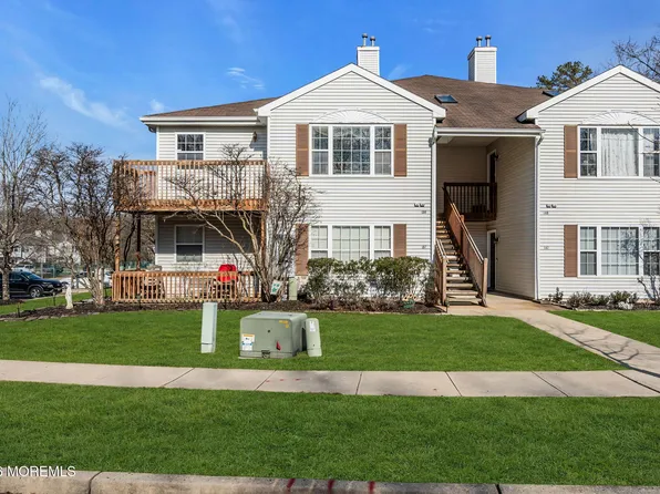 158 Harlequin Glade, Bayville, NJ 08721