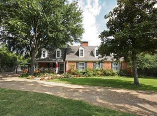 11523 W Ricks Cir, Dallas, TX 75230