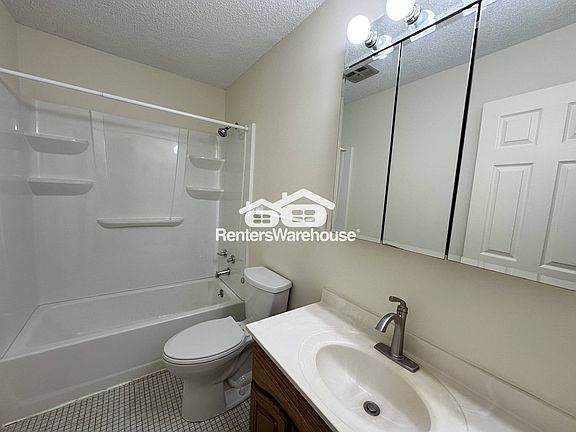 4th image of 1601 N Innsbruck Dr APT 161