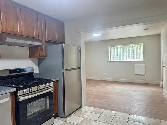 2 bed, 1150 sqft, $2,395 — Photo 3