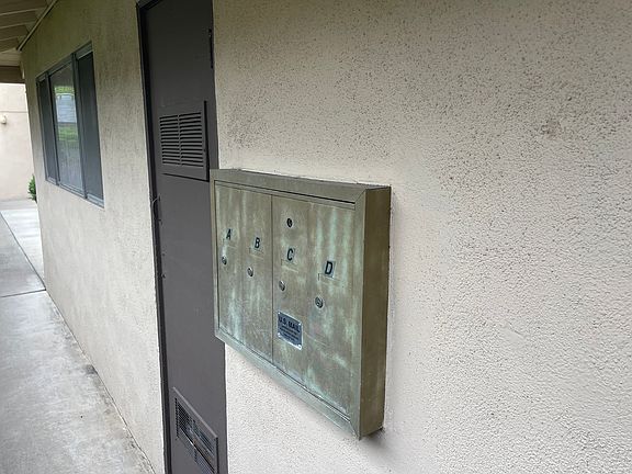 4th image of 117 N Merrimac Dr APT B